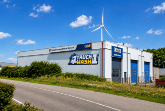 Vrachtwagenwassen bij Truckwash 1 Hazeldonk Breda